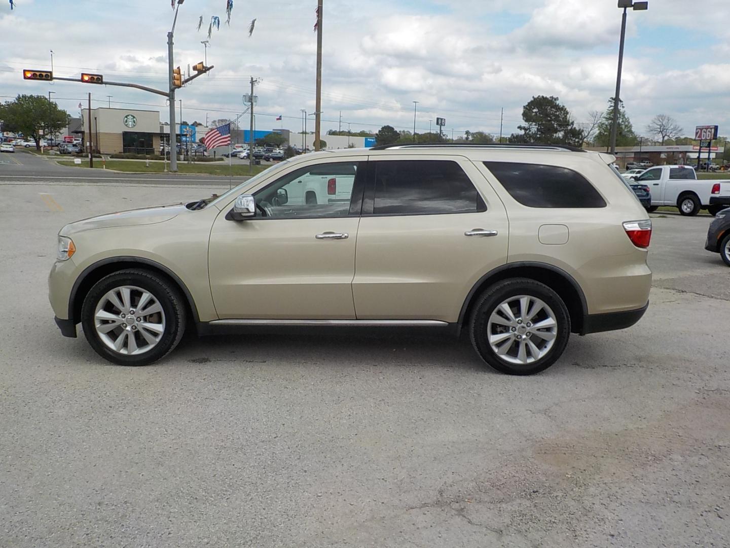 2011 Tan /Tan Dodge Durango (1D4SD4GT1BC) with an Hemi engine, Auto transmission, located at 1617 W Church Street, Livingston, TX, 77351, (936) 327-3600, 30.710995, -94.951157 - LOCAL ONE OWNER!! Can't get any nicer than this one!! Just come see for yourself! - Photo#4